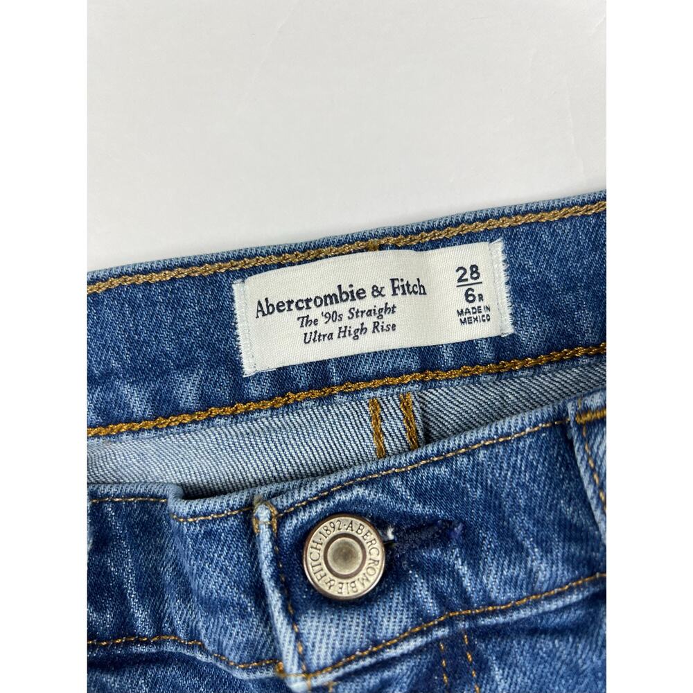 Abercrombie & Fitch The ’90s Straight Ultra High Rise Women's Jeans Size 28 (6R) - Picture 4 of 8